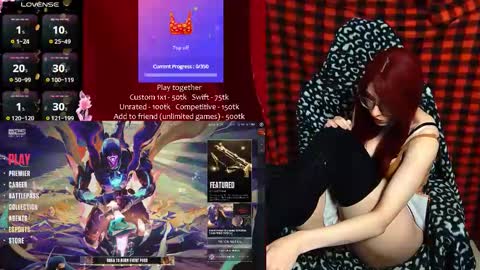 Snapshot of elliemoor chatting on 09.18.25 Elizabeth online show from 09.18.25