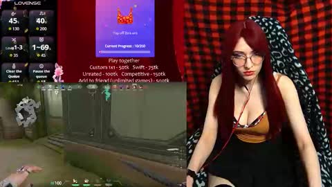 Snapshot of elliemoor chatting on 09.25.25 Elizabeth online show from 09.25.25
