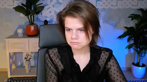 elliemurler online show from 11.28.25