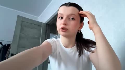 Ellie online show from 02.10.26