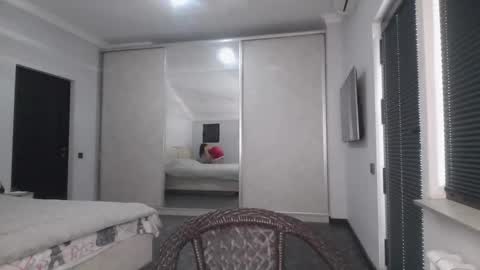 elliesoft online show from 12.22.25