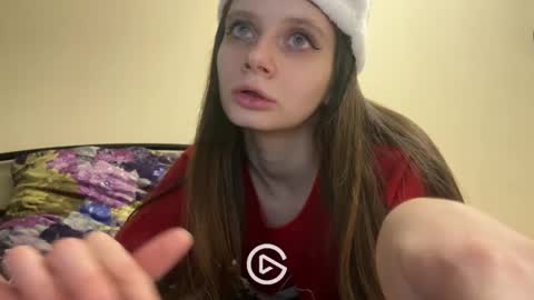 Effie1818 online show from 12.25.24