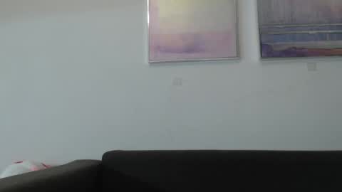 Effie1818 online show from 02.16.25