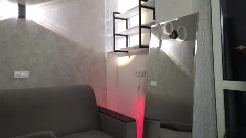 elliot_muscle04 online show from 11.16.25