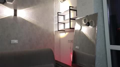 elliot_muscle04 online show from 12.04.25