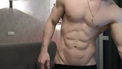 Snapshot of elliot_muscle04 chatting on 02.16.26 elliot_muscle04 online show from 02.16.26