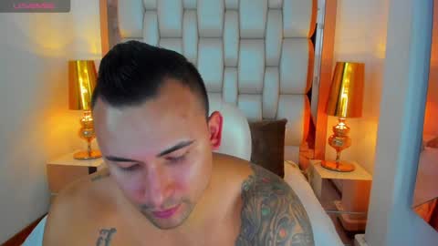 E L L I O T    V E L E Z online show from 01.08.25