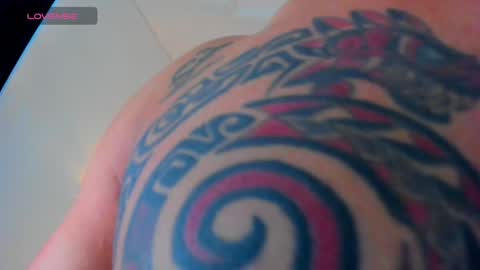 E L L I O T    V E L E Z online show from 02.04.25