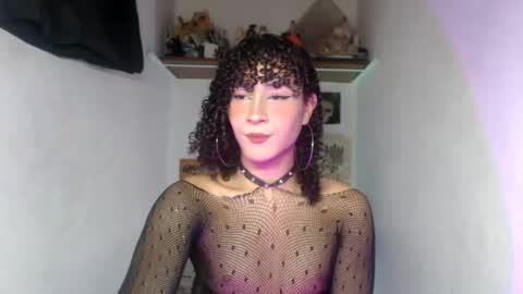 Snapshot of ellis_flowers chatting on 07.23.26 . online show from 07.23.26