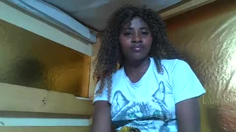 Snapshot of ellodi chatting on 06.16.26 Ellodi online show from 06.16.26