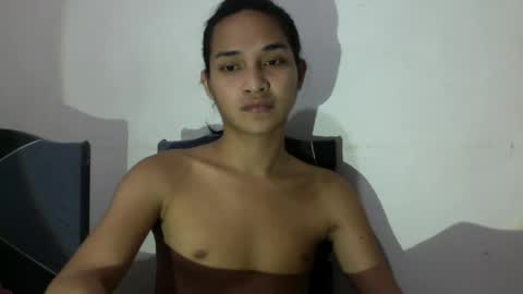 Snapshot of ellorrey chatting on 06.19.26 ELLORREY online show from 06.19.26