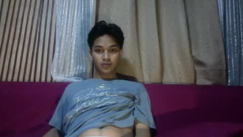 Snapshot of ellorrey chatting on 06.23.26 ELLORREY online show from 06.23.26