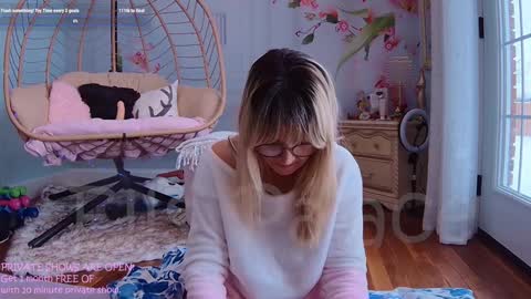 Ella Bella Bo Bella online show from 01.12.25