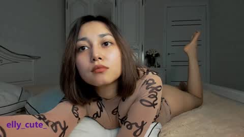 Elly Cute  online show from 01.25.25