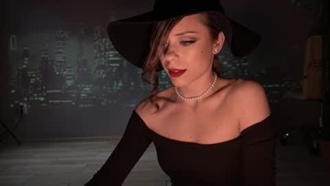 Snapshot of elly_fry chatting on 02.15.25 Art Place online show from 02.15.25