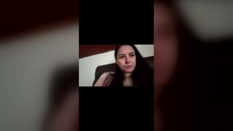 ellyadavis online show from 11.28.25