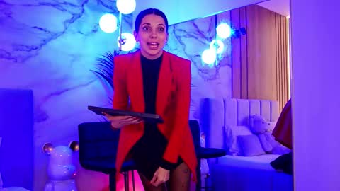 Elly online show from 10.28.25