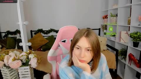 elma_lily online show from 12.23.25