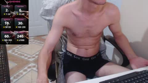 Snapshot of elmaster0111 chatting on 04.11.26 Zeki online show from 04.11.26