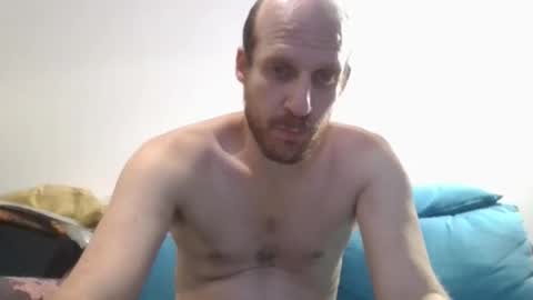 Snapshot of elmatirestrepo chatting on 03.28.26 Mati Restrepo online show from 03.28.26