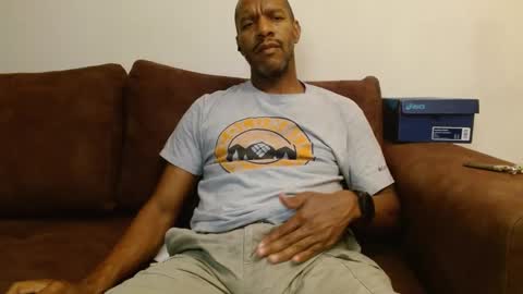 Snapshot of elmorenazogt chatting on 03.06.25 My name is Elmore. Please say hello I like to chat with you. If you have requests or dirty talk please use tip online show from 03.06.25