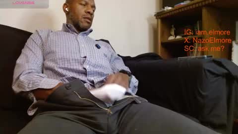 My name is Elmore. Please say hello I like to chat with you. If you have requests or dirty talk please use tip online show from 01.15.26