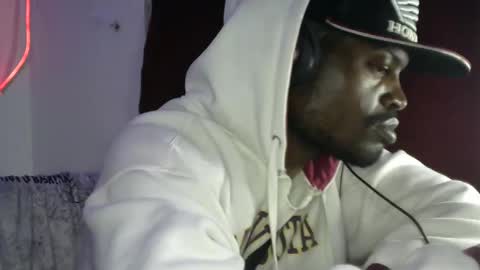 Snapshot of elniga21 chatting on 11.04.25 EL NIIGGGAA  21                                                                  EL NIGGA  21 online show from 11.04.25