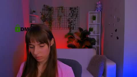 Snapshot of elodie_crystal chatting on 07.14.26 Ella online show from 07.14.26
