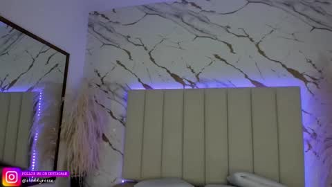 Snapshot of elody_rousse chatting on 10.15.25 elody_rousse online show from 10.15.25