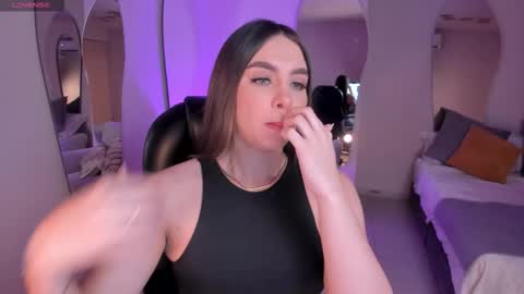 ELOISA OLIVERO online show from 09.13.25