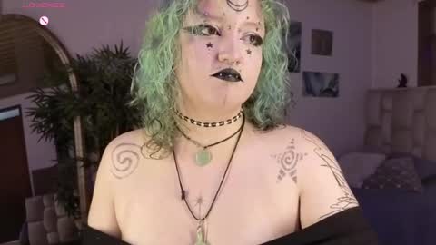 Snapshot of eloisee_ chatting on 04.28.26 Eloise . online show from 04.28.26