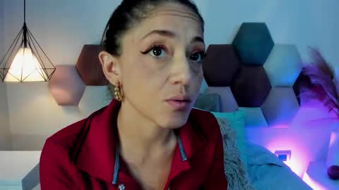 EloiseQuinn online show from 12.22.25