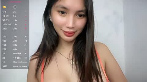 Snapshot of elora_charming chatting on 06.12.26 elora_charming online show from 06.12.26