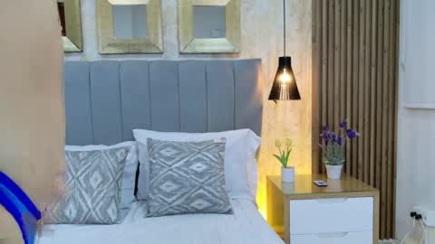 Isabela Martinez online show from 04.07.26