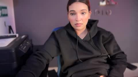 Snapshot of elsa_koch chatting on 09.19.25 ELSA online show from 09.19.25