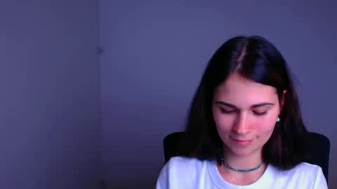 Snapshot of elsa_mur chatting on 12.17.24 Elsa online show from 12.17.24