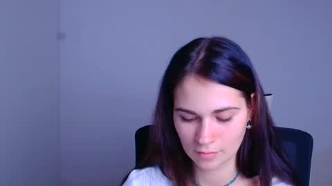 Snapshot of elsa_mur chatting on 12.20.24 Elsa online show from 12.20.24