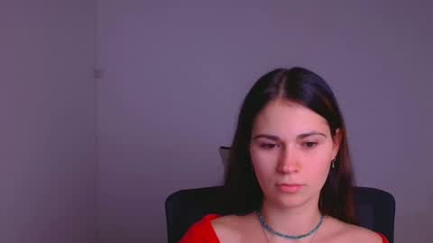 Snapshot of elsa_mur chatting on 12.24.24 Elsa online show from 12.24.24