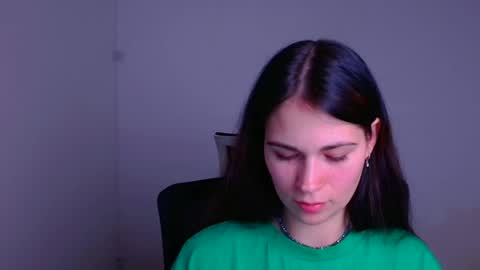 Snapshot of elsa_mur chatting on 12.25.24 Elsa online show from 12.25.24