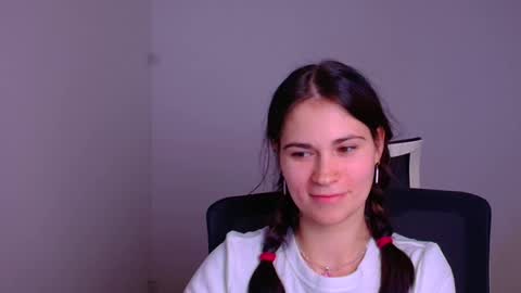 Snapshot of elsa_mur chatting on 01.09.25 Elsa online show from 01.09.25