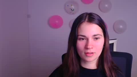 Snapshot of elsa_mur chatting on 02.19.25 Elsa online show from 02.19.25