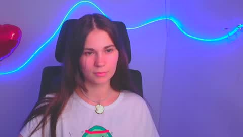 Snapshot of elsa_mur chatting on 02.23.25 Elsa online show from 02.23.25