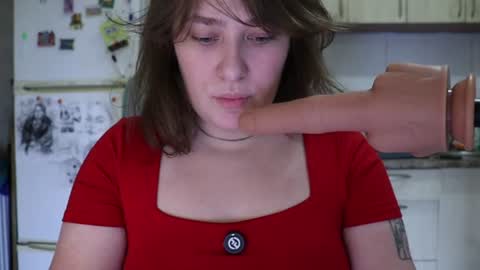 Snapshot of elsasquirt chatting on 07.28.26 Elsa online show from 07.28.26