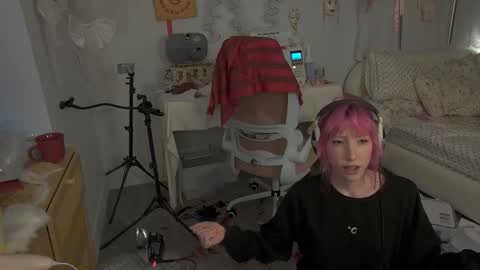 Snapshot of elslove chatting on 05.11.26 ELS online show from 05.11.26