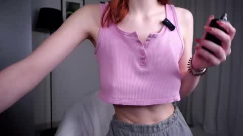 Snapshot of elvafoa chatting on 10.02.25 Sophie online show from 10.02.25