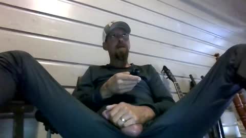 elwooood7 online show from 10.19.25