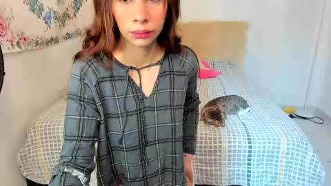 Snapshot of ely_slim chatting on 02.20.25 Elizabeth online show from 02.20.25