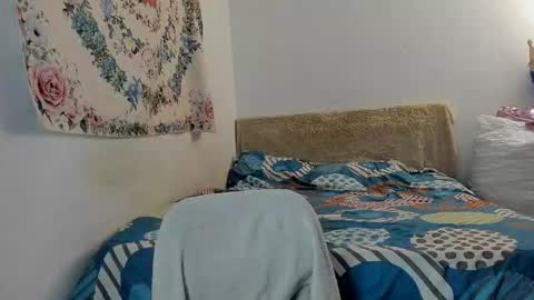 Snapshot of ely_slim chatting on 10.26.25 Elizabeth online show from 10.26.25