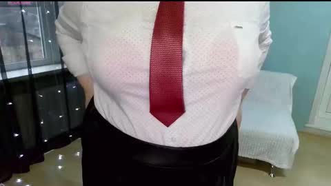 Snapshot of elza1981 chatting on 11.15.25 elza1981 online show from 11.15.25