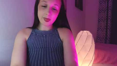 Em1l1a online show from 09.25.25